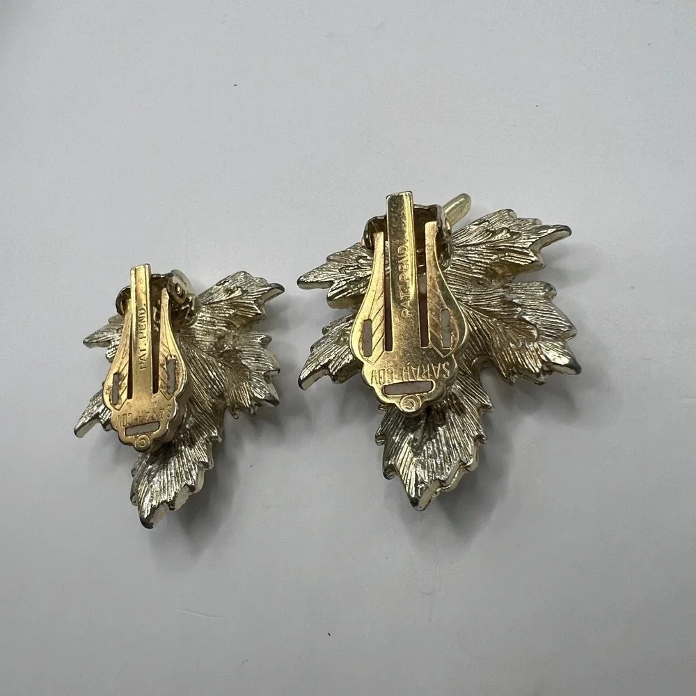 Sarah Coventry Leaf‎ Brooch Earrings Clip On Gold Silver Tone Holiday Pin